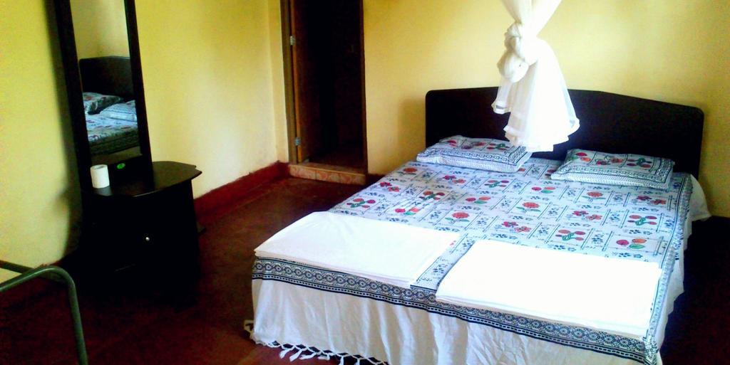 Haniffas Holiday Inn Kandy Habitación foto